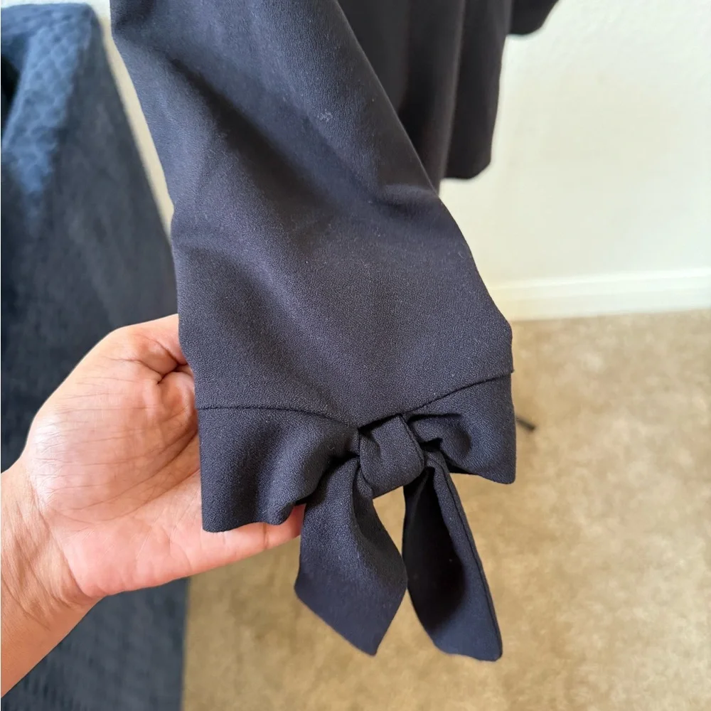Ann Taylor Factory Women's Elegant Black Blazer - Picture 4 of 4